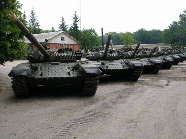 Poland sent Ukraine 200 T-72 tanks. Poland has gone wild - My, Politics, Army, Weapon, Military, Tanks, Tank building, t-72, Poland