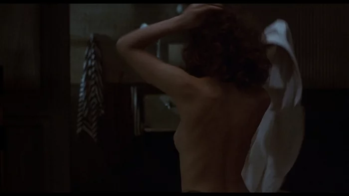Сиськи в фильме Муха / The Fly (1986) - NSFW, Фильмы, Сиськи, Ужасы, Фантастика, Драма