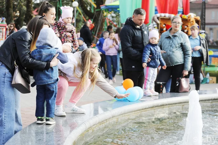 Photos. The traditional opening of the city fountain took place in Shchuchyn - Longpost, The photo, news, Opening, Fountain, Folk art, Shchuchyn, Musicians, Republic of Belarus