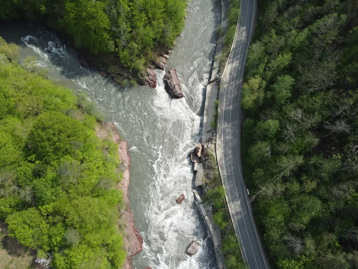 Still photos from the copter: the river in Adygea - My, Tourism, Travel across Russia, The photo, Hike, Mountain tourism, Туристы, Quadcopter, River, Republic of Adygea