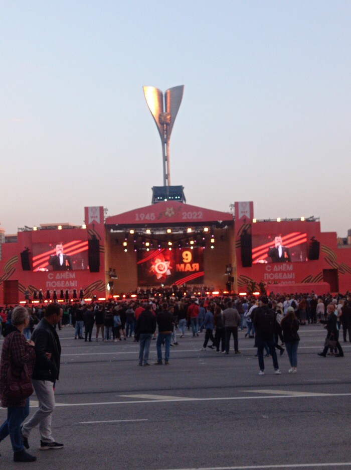 9 ��� � � ����