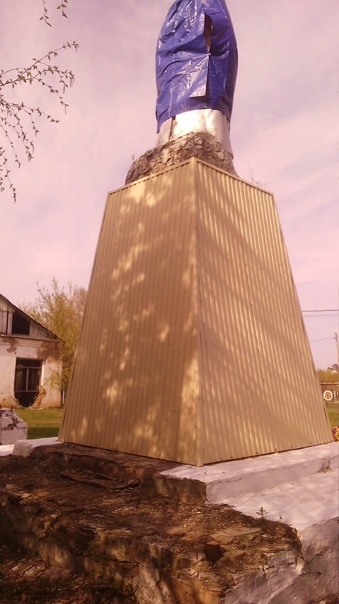 Davlekanovo, a monument to the participants of the Great Patriotic War - Monument to the Soviet Soldier, Davlekanovo, Bashkortostan, A shame, Plastic Bag