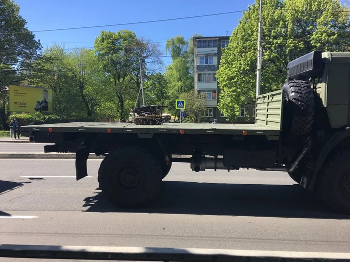 Маленький воин - Парад Победы, Калининград, Робот