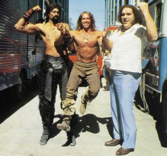 Wilt Chamberlain, Arnold Schwarzenegger and Andre the Giant on the set of Conan the Destroyer, 1983 - The photo, Chamberlain, Arnold Schwarzenegger, Andre the Giant, Actors and actresses, Celebrities