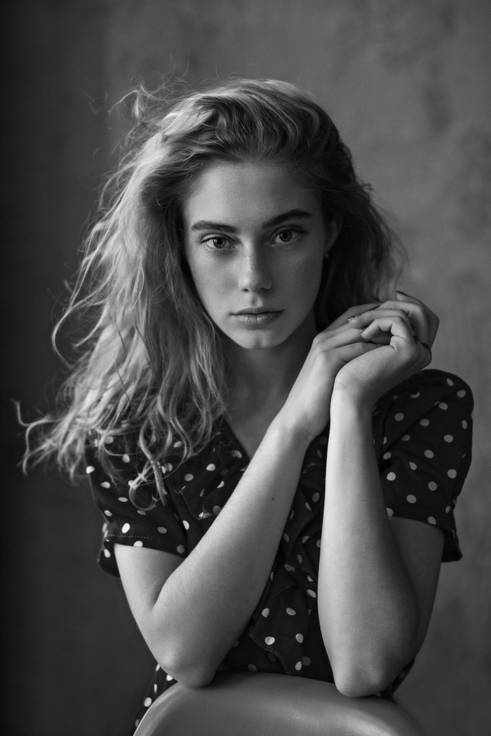 �������