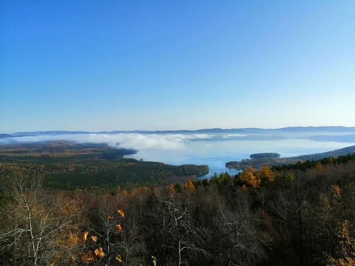 Lake Turgoyak. View from the Zaozerny Ridge. October 2020 - My, Taganay, Turgoyak, Autumn, Open spaces, The mountains, The photo