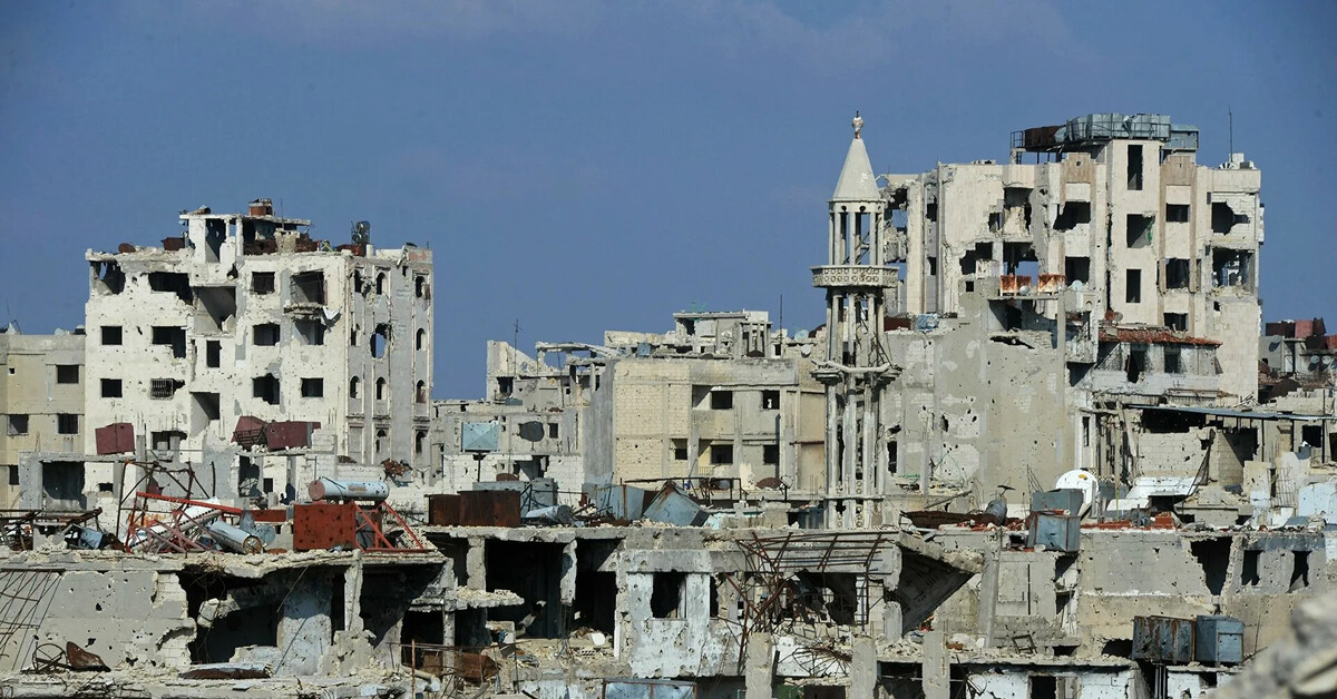 Разбив город. Город Хомс Сирия. Город Хомс Сирия до войны. Город Хомс Сирия сейчас. Сирийский город Хомс 2021.