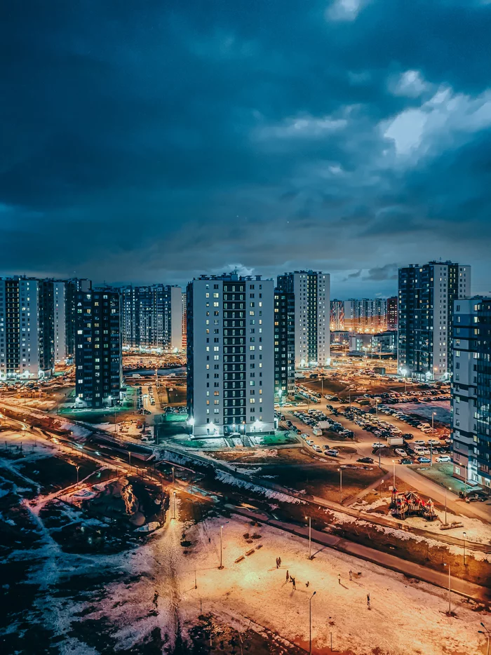 Night lights from above - My, Mobile photography, Night city, The photo, Street photography, Saint Petersburg, Night shooting, Longpost