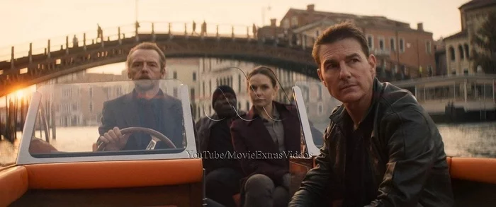 Forever young Tom Cruise and the team on the leaked footage of the new part of Mission Impossible - Movies, mission Impossible, Actors and actresses, Tom Cruise, Rebecca Ferguson, Simon Pegg, Hayley Atwell, Spoiler, Screenshot, Italy, Longpost
