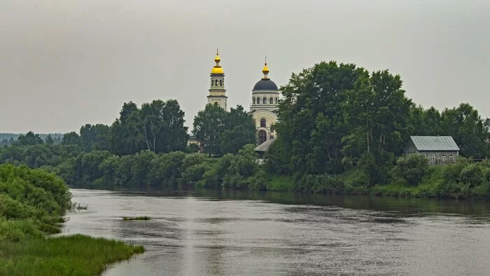 Пейзаж с куполами - Моё, Фотография, Начинающий фотограф, Пейзаж, Средний урал, Река, Церковь, Деревня