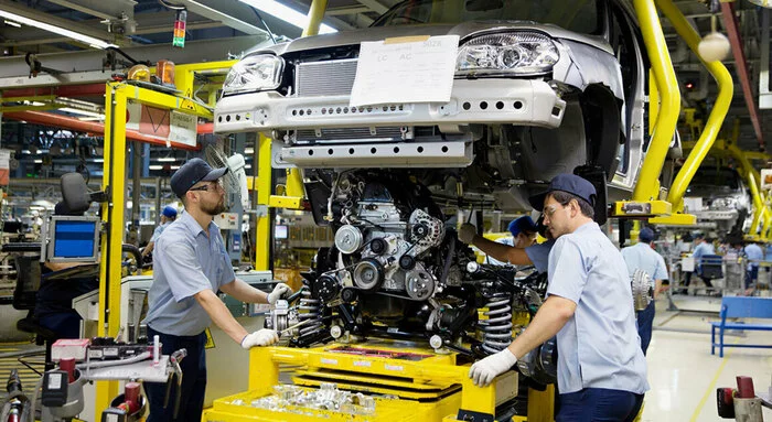 The realities of the auto industry in 2022: the transition to gas, the lack of chips and the rise in prices - Economy, Sanctions, Prices, Automotive industry, Domestic auto industry, Rise in prices, A crisis, Ruble, Auto, Longpost
