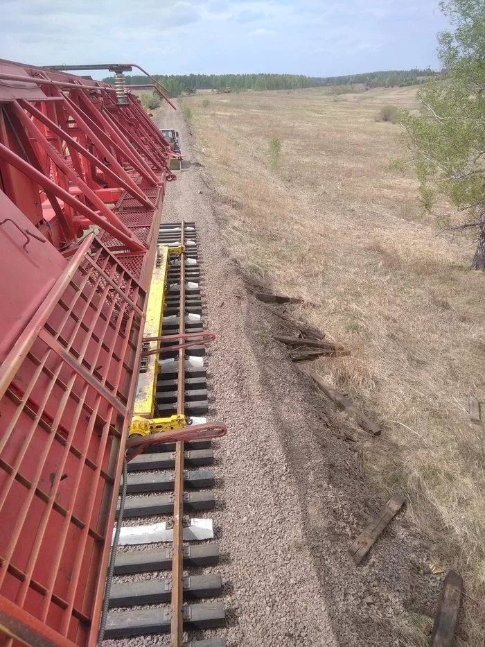 Birthday of the road or such work - My, Railway, Building, A train, Work, Video, Vertical video, Longpost