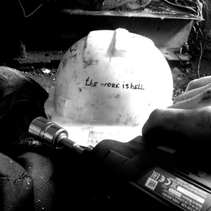Just a photo - My, Mobile photography, Work, Tools, Construction helmet