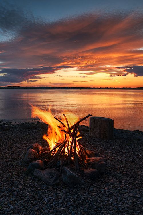 Good night, peeps! - My, Bonfire, Nature, Water, Evening, Relaxation, Family photo