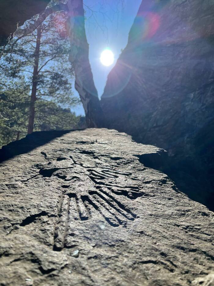 Petroglyph in the mountains of the Southern Urals - My, The mountains, Ural, Travels, Relaxation, The photo, Longpost