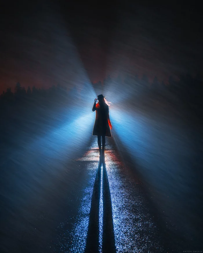 Welcome! - My, Night, Night shooting, Portrait, Girls, Road, Rain, Evening, Art, Shadow, Silhouette