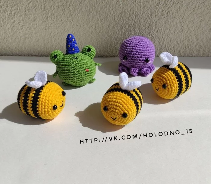 Solar living creatures - My, Amigurumi, Handmade, Needlework without process, May, The sun, Frogs, Toad, Knitting, Crochet, Bees
