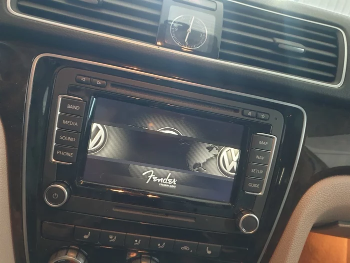 Passat b7 radio won't turn on - Auto, Repair, Radio cassette, Electronics, Need advice