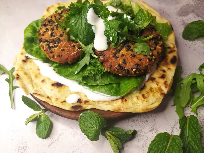 Naan with salmon in sesame breading and herbs - My, Salmon, Recipe, Tortillas, Sesame, Yogurt, Greenery, Longpost