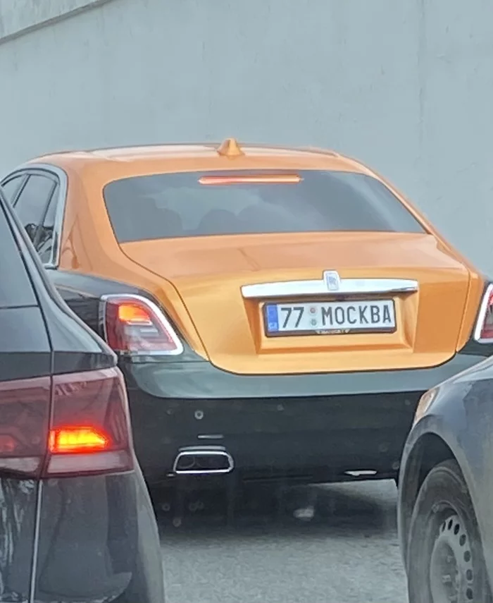 Stirlitz has never been so close to failure - Car plate numbers, Europe, Rolls-royce