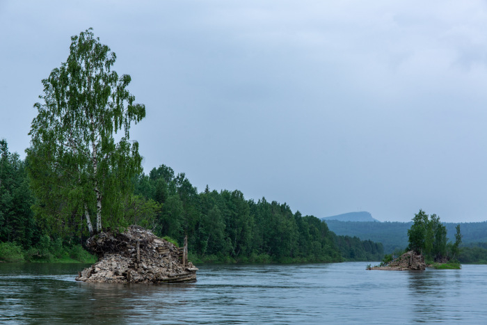 Man-made islands are visible in the middle of the Ural rivers: who created them and why - Informative, River, Ural, Longpost