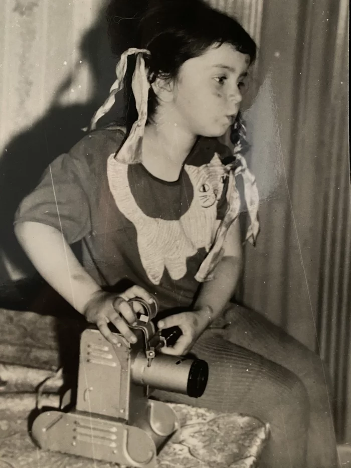 What is busy, already a Russian child? - My, The photo, archive, Childhood, Longpost