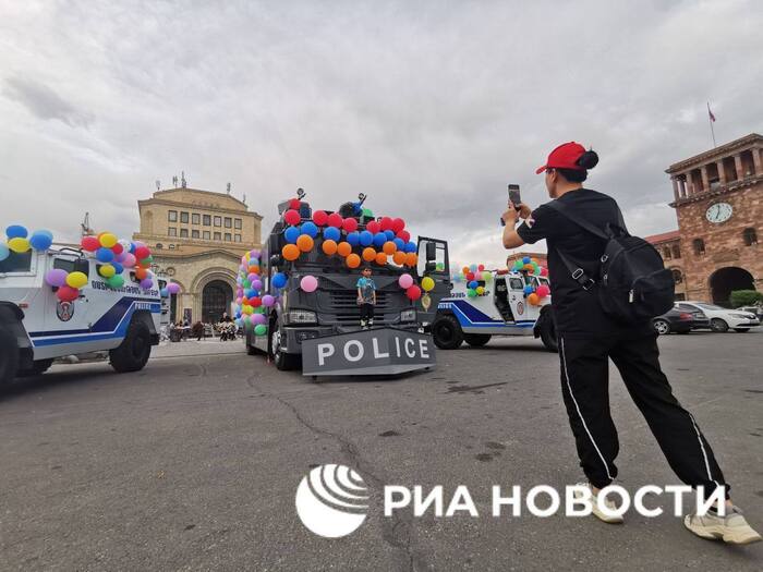 День защиты детей в Армении Ереван, Армения, Акции, Дети, День защиты детей, Видео, Длиннопост, Черный юмор