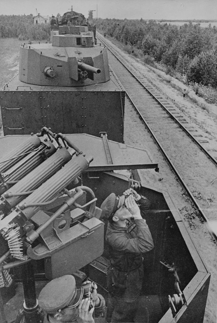 Armored train - My, The Great Patriotic War, Humor, Railway, Grandfather