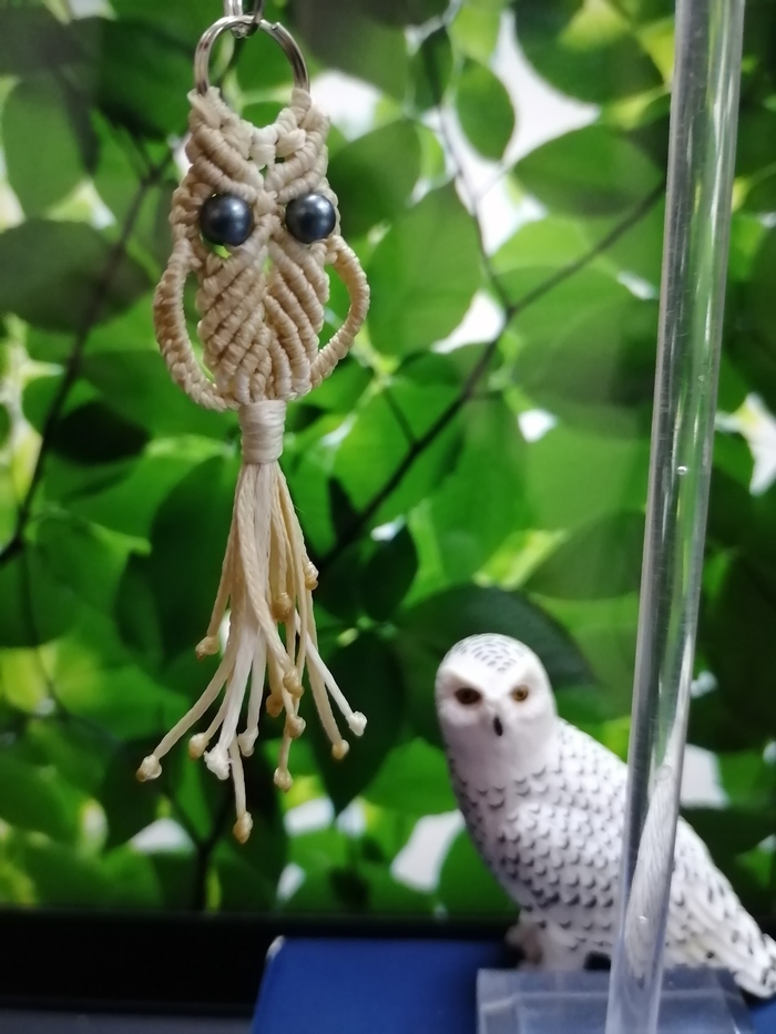   ! , , , , , , , , ,   