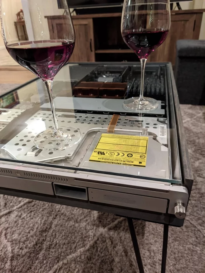 Coffee table - IT, Server, Table, Furniture, Apple