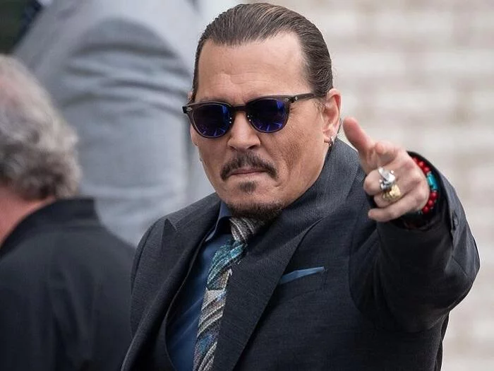 Johnny Depp Victory Meme Week is open! - Johnny Depp, Victory, Amber Heard, Court, Actors and actresses