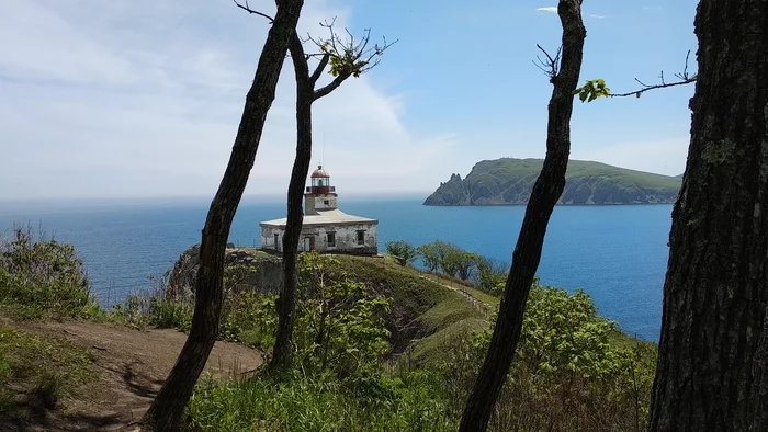 Lighthouse at Cape Balyuzek - My, Mobile photography, Primorsky Krai, Sea, Lighthouse, Relaxation, Longpost