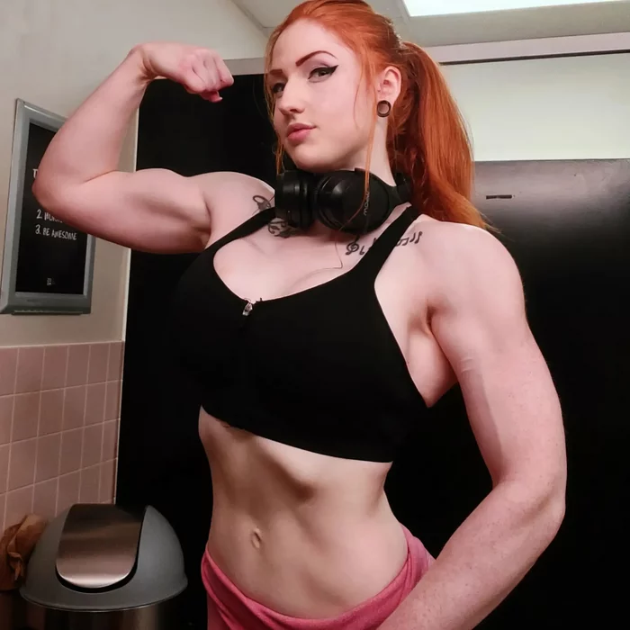 Isabella (@fierysireniv) - NSFW, Fierysireniv, Strong girl, Girls, Redheads, The photo, Fitonyashka, Sports girls, Longpost