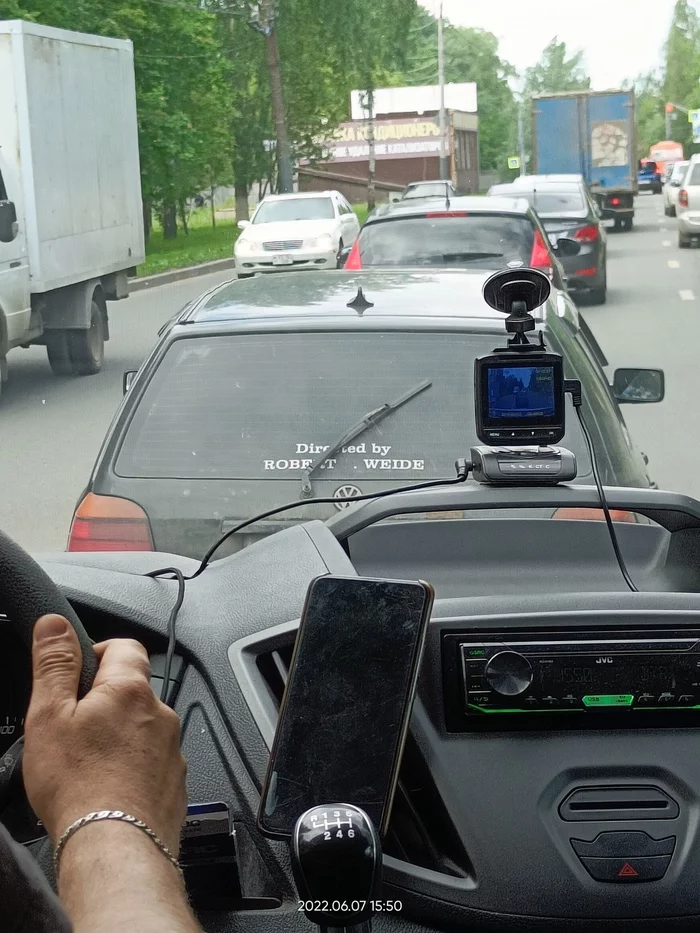 И всю дорогу в голове мелодия вертелась) - Моё, Фото на тапок, Robert B Weide, Наклейки на авто