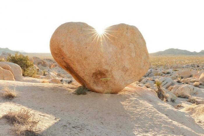 Boulder of Love - A rock, Heart, Nature, Symbols and symbols, Love