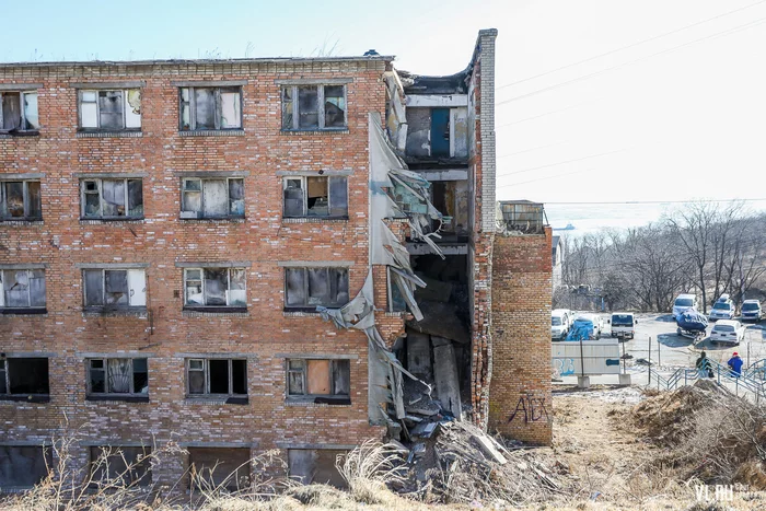 Reply to the post People live in this house - Emergency housing, Longpost, Vladivostok, Reply to post