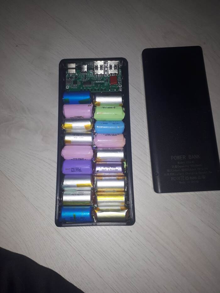 PowerBank 30 000 мА из аккумуляторов от одноразовых электронных сигарет ...