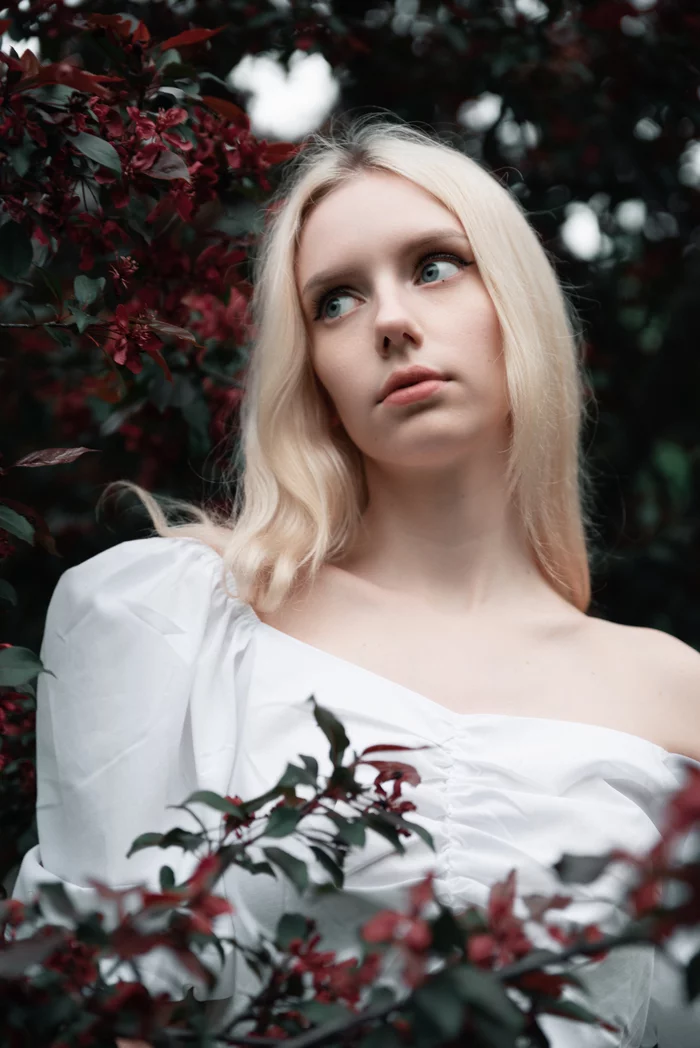 Portrait of a girl in a blooming garden - My, Portrait, PHOTOSESSION, Photographer, Professional shooting, Beautiful, Girls, Models