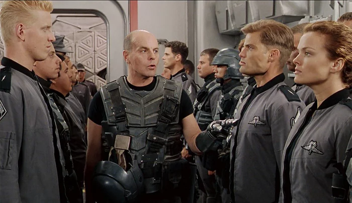 A mistold movie - Incorrectly told plot, Starship Troopers