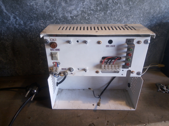 Помогите опознать БП и найти схему