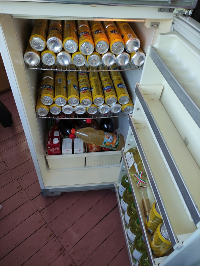 Просто холодильник на даче Холодильник, Дача, Отдых, Алкоголь
