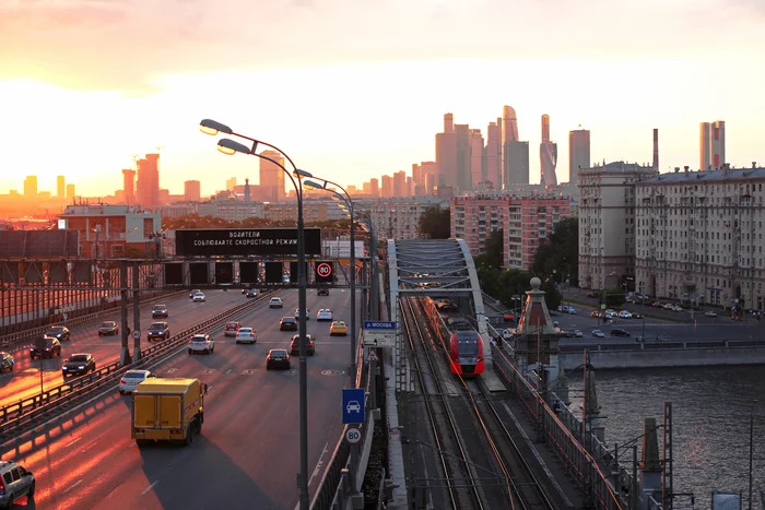 Photo Sunset Moscow - My, Moscow, Moscow City, Moscow River, MCC, The photo, Sunset, Andreevsky Bridge, A train, Russian Railways