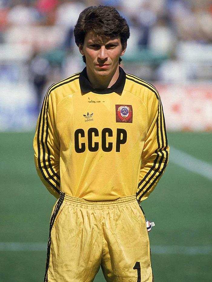 June 13 marks the 65th anniversary of Rinat Dasaev, one of the best goalkeepers in the history of Russian football - Rinat Dasayev, Football, Spartacus, Birthday