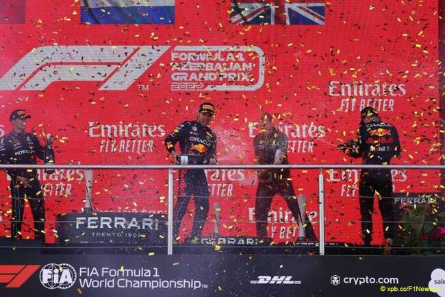 Review of Azerbaijan Grand Prix 12.06.2022 - Formula 1, Автоспорт, Race, Baku, Azerbaijan, Max Verstappen, Charles Leclerc, Red bull, Ferrari, Mercedes, Longpost