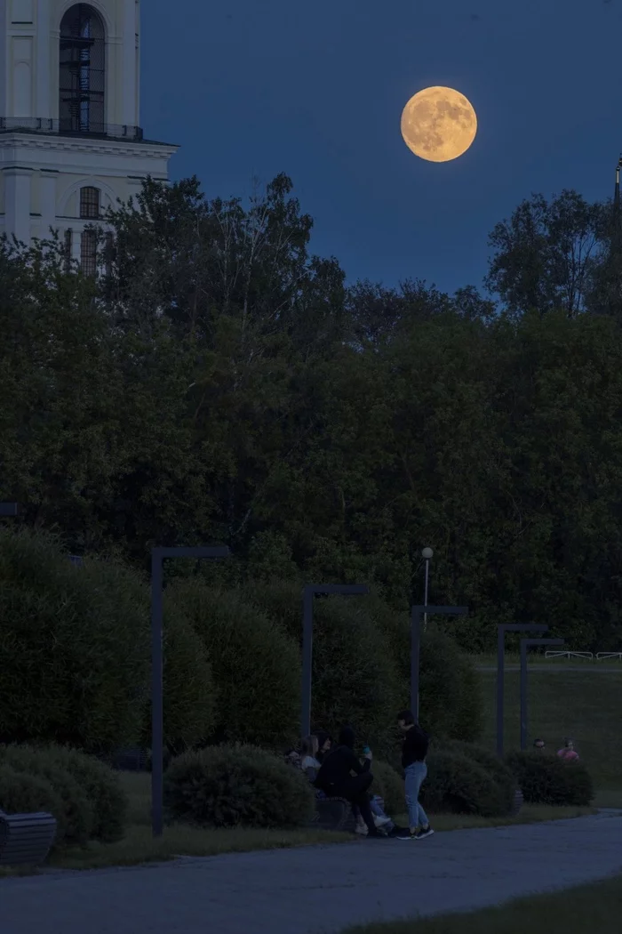 Full moon in Sarov - My, Sarov, Closed city, moon, Full moon, Night, Longpost