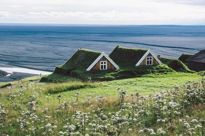 Iceland by Tin Nguyen - Iceland, The rocks, Lake, The mountains, House, River, Landscape, Professional shooting, The photo, Longpost