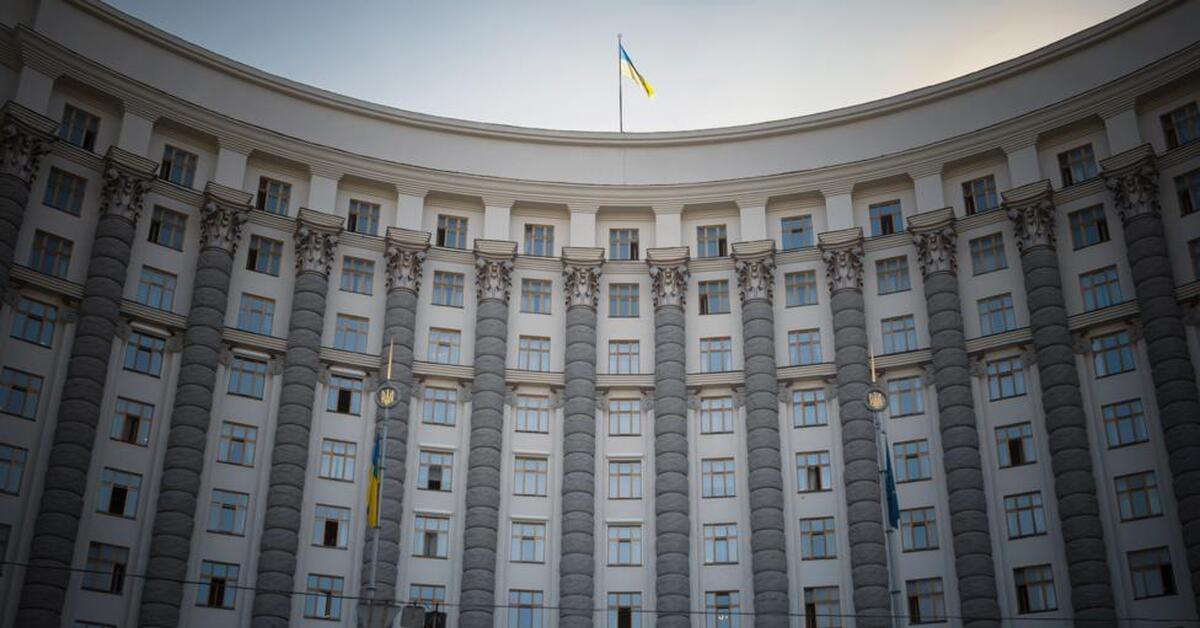 Правительство новой украины. Кабмин Украины. Здание правительства Украины в Киеве.