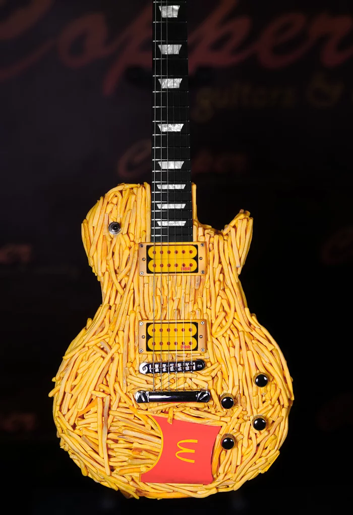 French Fries Guitar - My, French fries, Guitar, McDonald's, Tasty and period, guitar player, Les Paul, A restaurant, Creative, With your own hands, Video, Youtube, Longpost, Design, Wood products