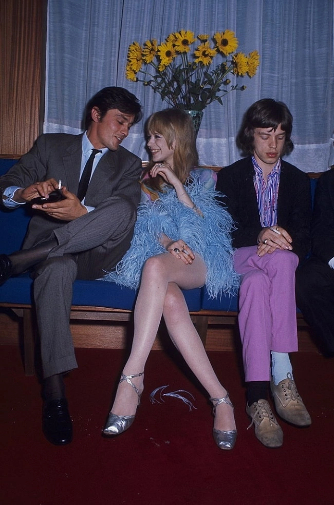 When you have no chance to distract the girl from Alain Delon. - Celebrities, Mick Jagger, Alain Delon, The photo