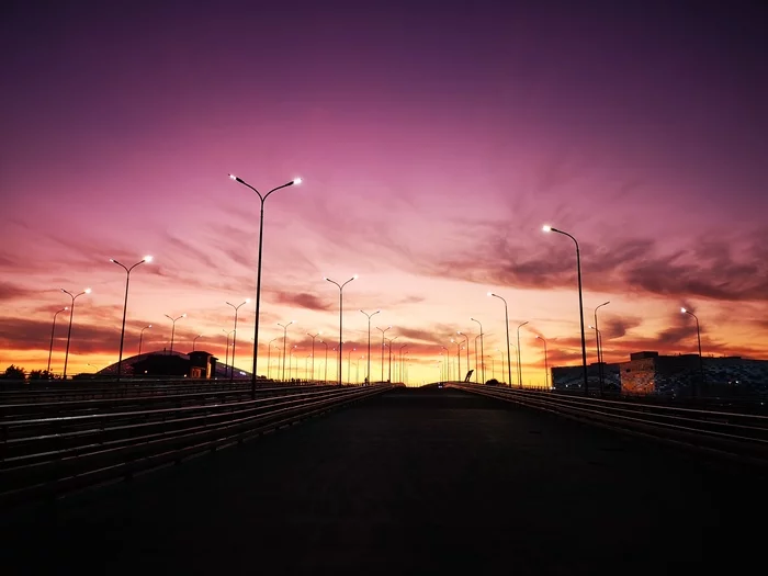 Glow - My, Mobile photography, Sunset, Sky, Sochi, Sochi-Park, Ferris wheel, Lamp, Longpost